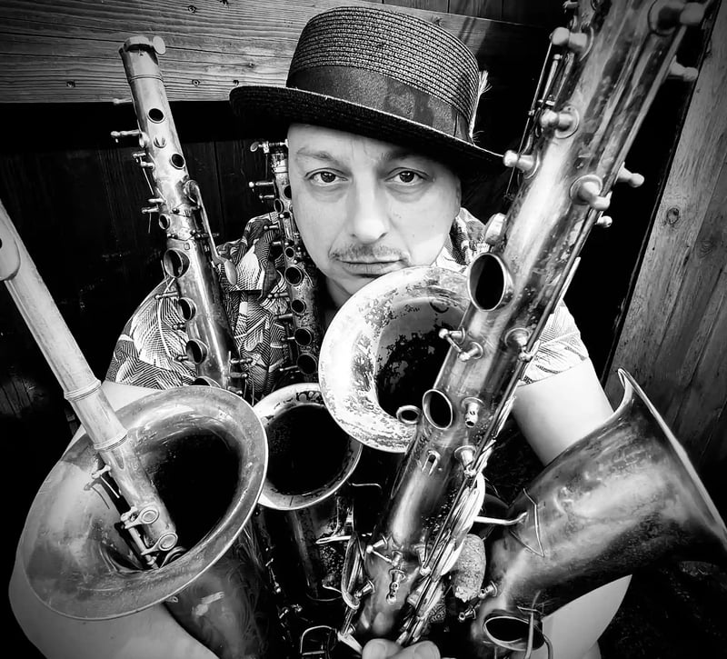 Enjoy the smooth sounds of live jazz at The EDT