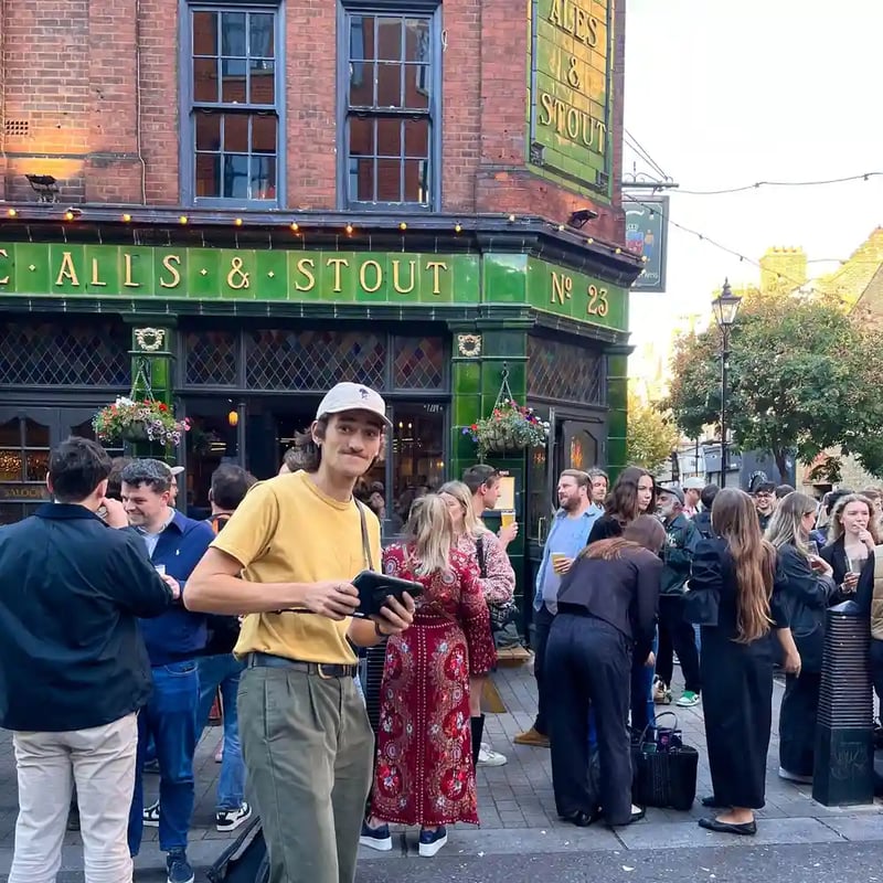 Service indoors and outdoors, what a dream! 😍

#tuesdays #exmoutharms #pub #servicestation #exmouthmarket