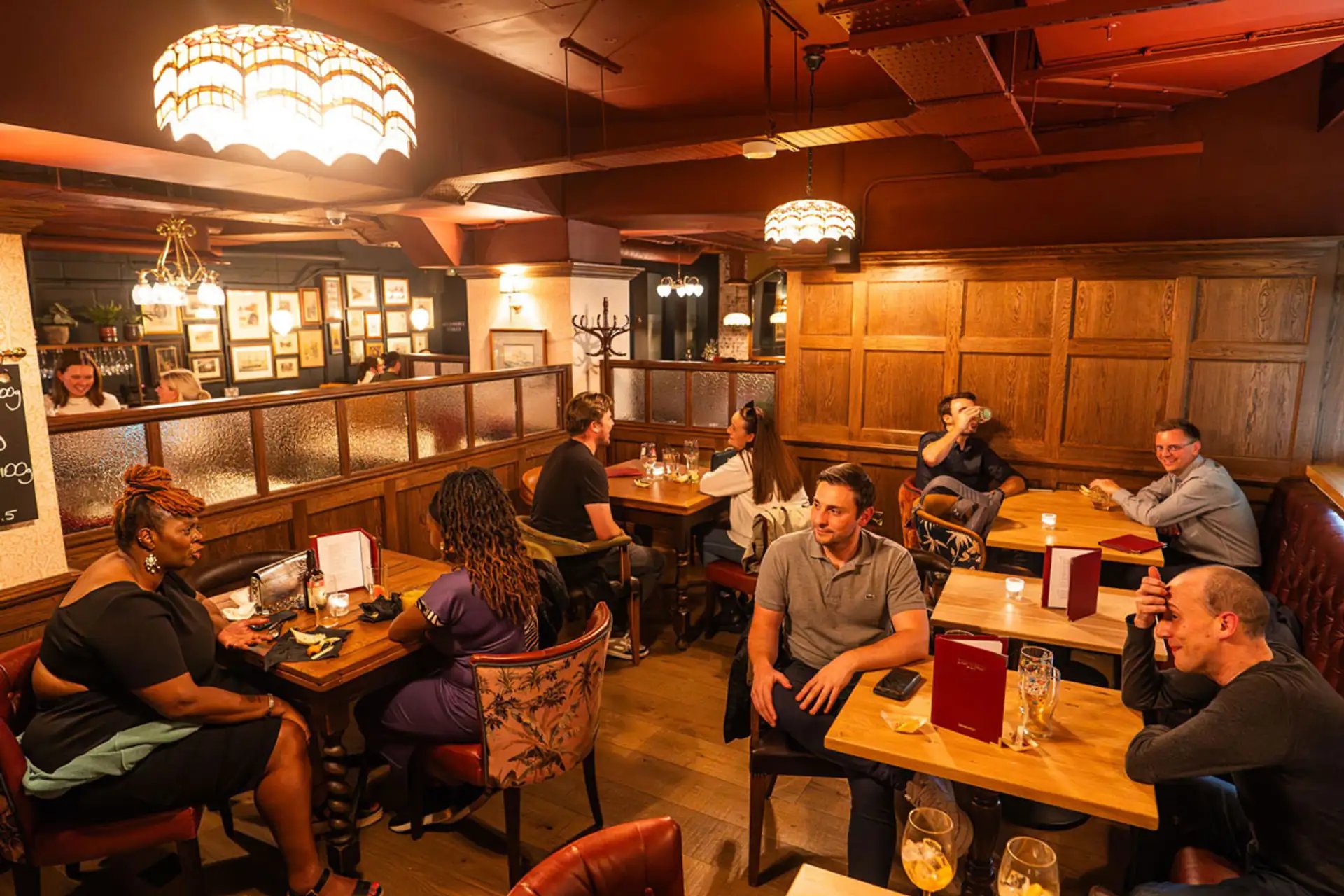 Wren Tavern - The Mezzanine hero image - Private hire spaces