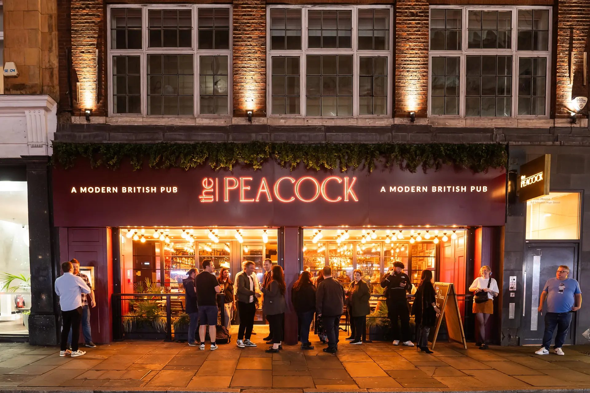 The Peacock is the newest cornerstone of Islington's bustling Angel. The welcoming atmosphere, combined with a selection of fine food and drinks, makes The Peacock an ideal spot for casual get-togethers, special celebrations, or simply a relaxing meal out. 