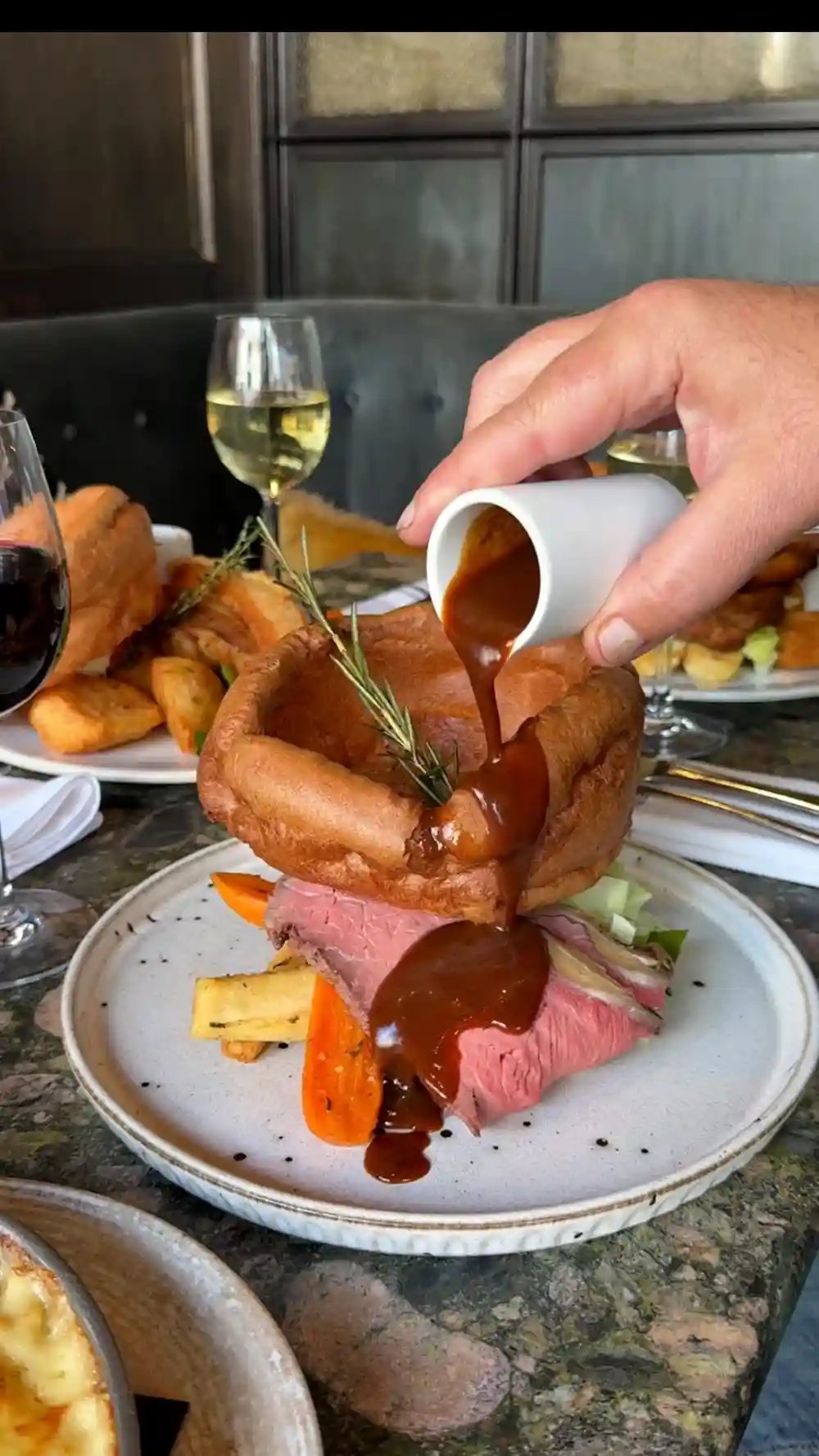 Sunday roasts are served, and it’s the kind of weather that calls for crispy roast potatoes, golden yorkies, and a perfect glass to warm you up 🍽️🍷

Make sure to head to the link in our bio to book your roast with us - spaces fill fast!