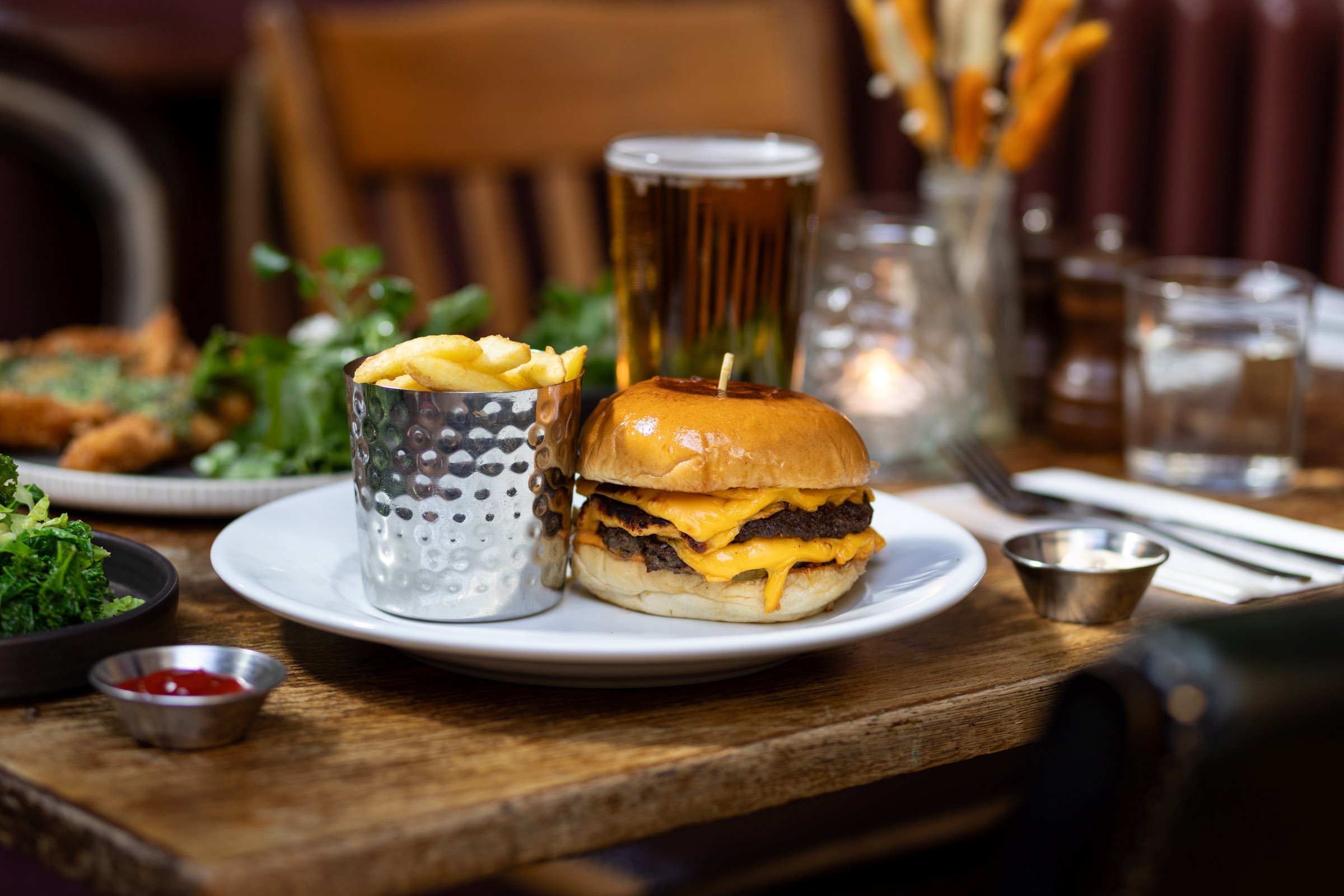 The perfect deal for a date or a catch up with a mate. Choose one of our bangin' burgers with a side of fries for only £10! There's no better cure for the Monday blues. 